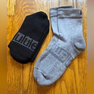 lululemon athletica Powerstride Crew Black and Gray Socks- Medium